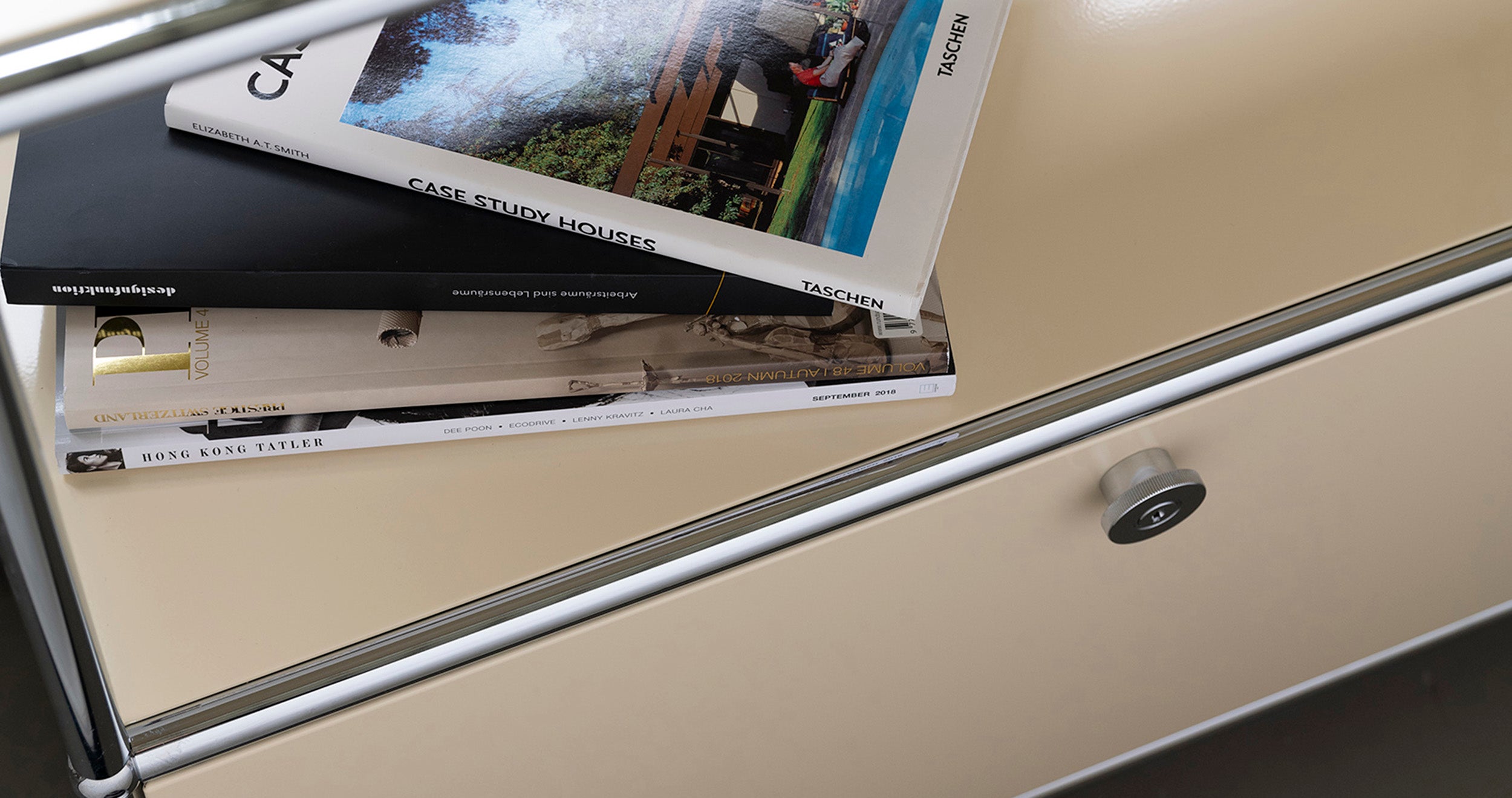 Metallelement Soft-Close Komplettset Klapptür für USM Haller Canvas