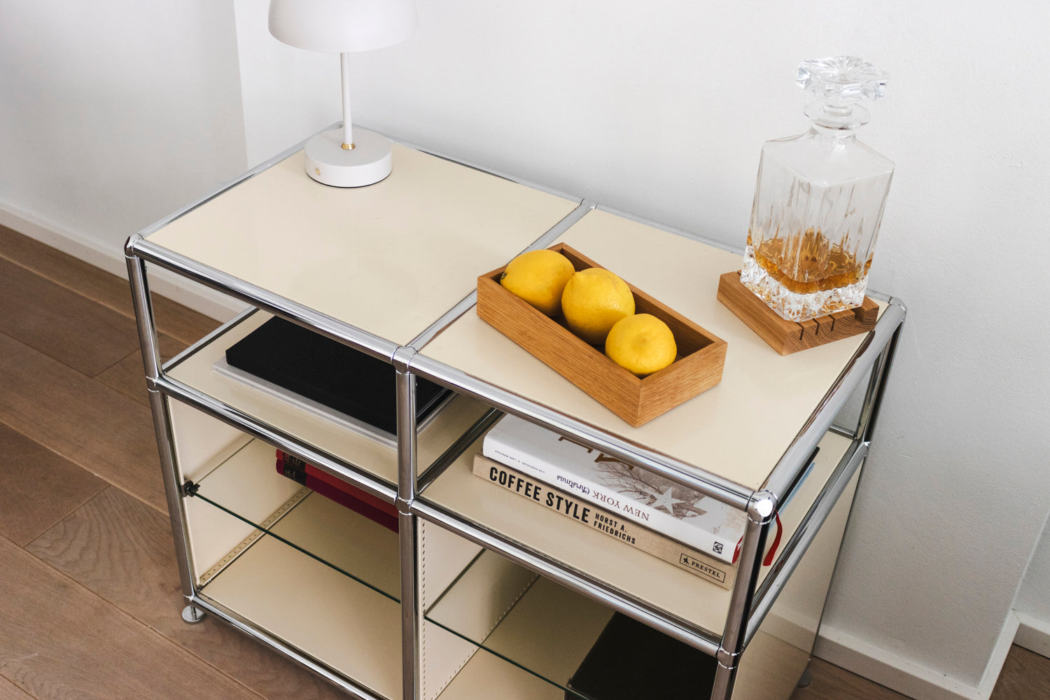 konektra_Blech-Wohnzimmer_fuer-USM-Haller_Canvas_LINE-2101_01