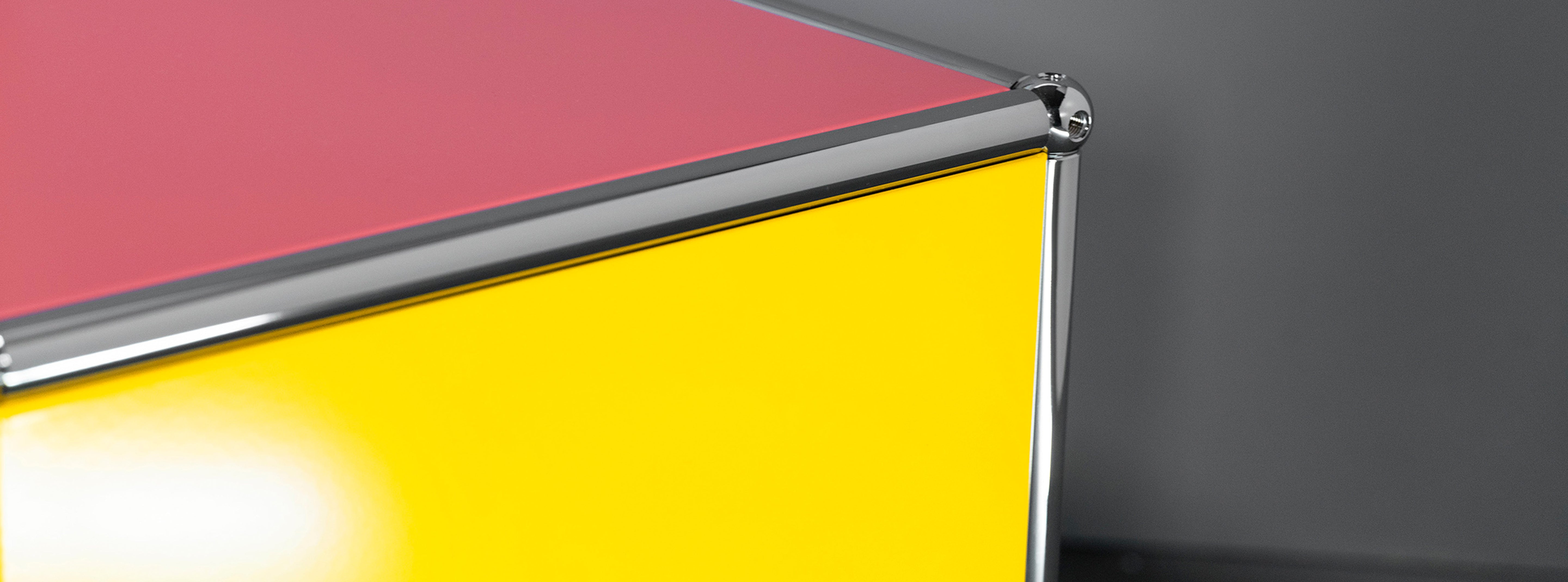 swissmobilia-ral-farbe-tablar-klapptu-r-rohr-fu-r-usm-haller