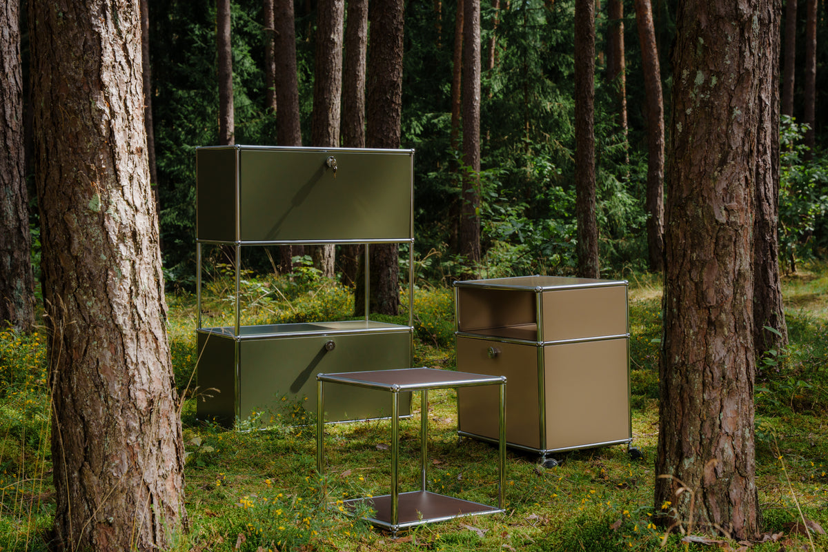 konektra Regal im Wald